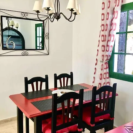 Casa Kazbar, Lovely 1 Bed & Communal Pool Playa Blanca (Lanzarote)