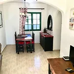 Casa Kazbar, Lovely 1 Bed & Communal Pool Willa