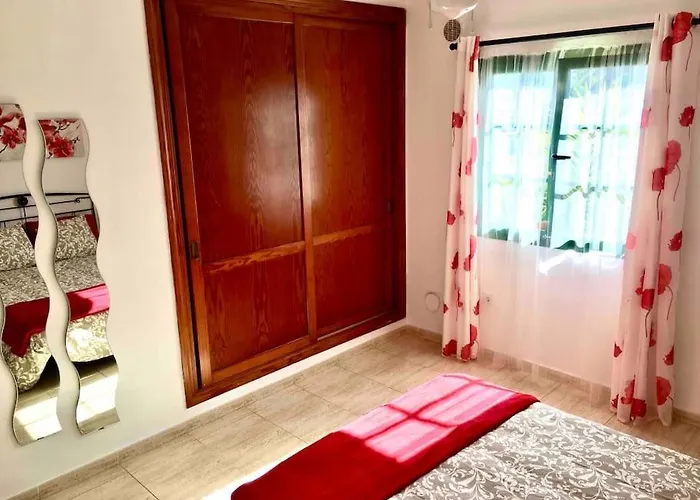 Villa Casa Kazbar, Lovely 1 Bed & Communal Pool Playa Blanca (Lanzarote)