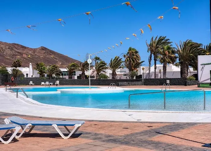 Casa Kazbar, Lovely 1 Bed & Communal Pool Willa *