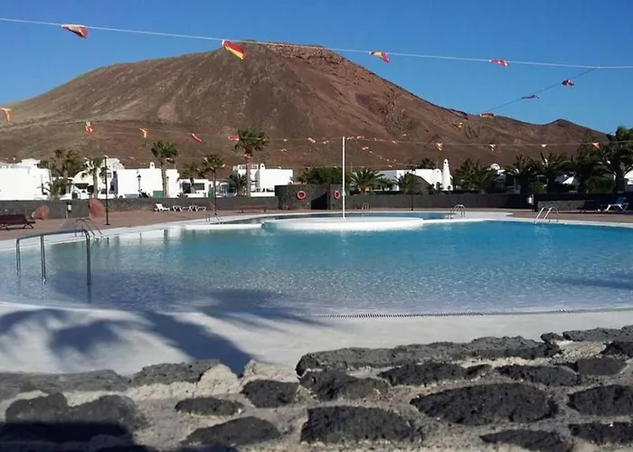 Casa Kazbar, Lovely 1 Bed & Communal Pool * Playa Blanca (Lanzarote)