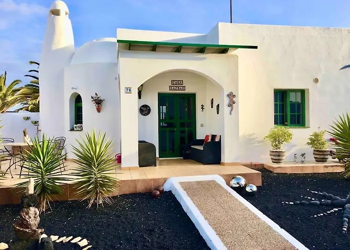 Casa Kazbar, Lovely 1 Bed & Communal Pool * Playa Blanca (Lanzarote)