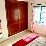 Villa Casa Kazbar, Lovely 1 Bed & Communal Pool Playa Blanca