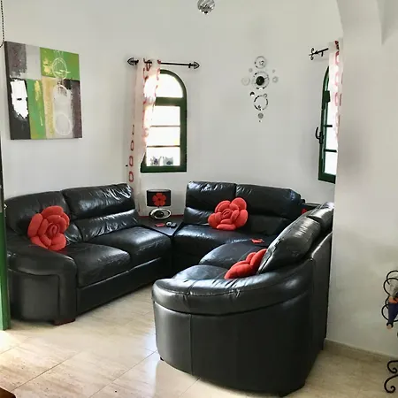 Casa Kazbar, Lovely 1 Bed & Communal Pool 플라야블랑카